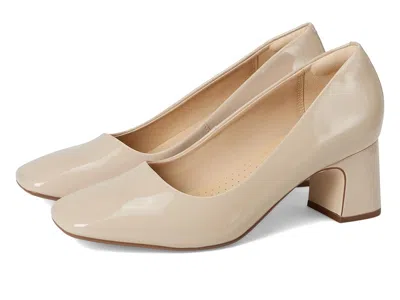 Clarks Fernie Court In Brown