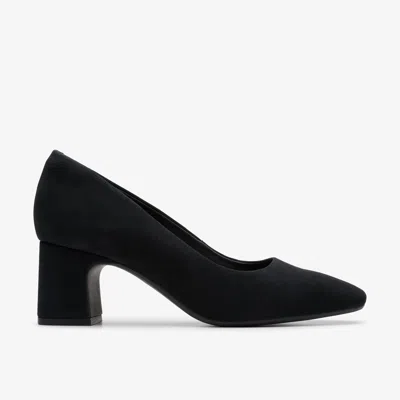 Clarks Fernie Court In Black