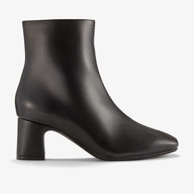 Clarks Fernie Zip In Black