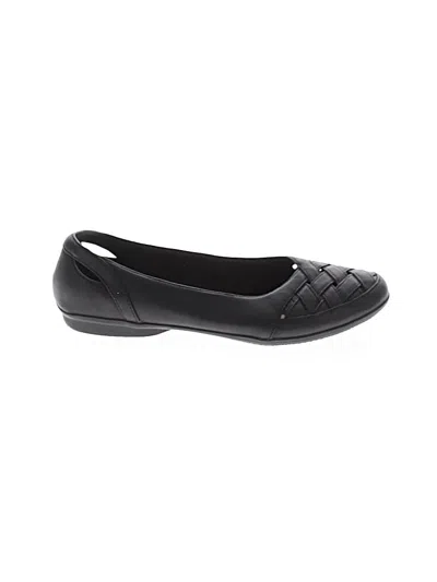 Pre-owned Clarks Flats In Black