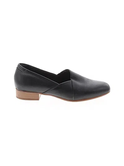 Pre-owned Clarks Flats In Black