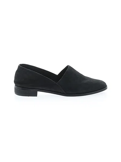 Pre-owned Clarks Flats In Black