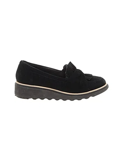 Pre-owned Clarks Flats In Black