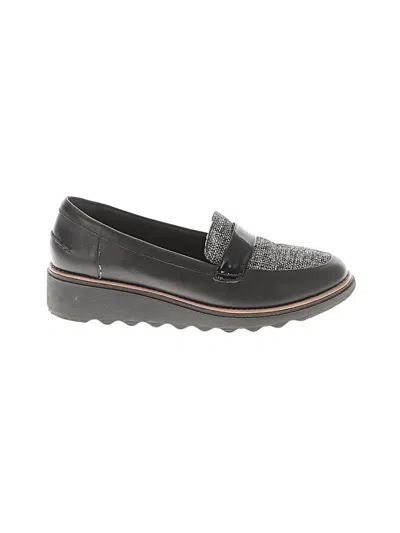 Pre-owned Clarks Flats In Black