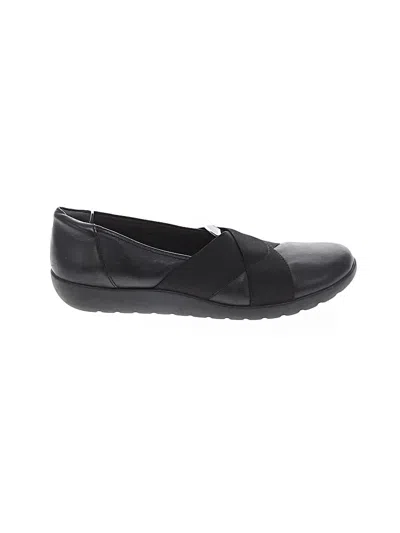 Pre-owned Clarks Flats In Black
