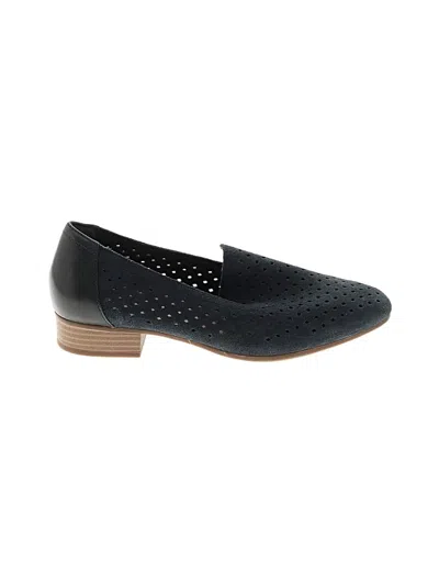Pre-owned Clarks Flats In Black