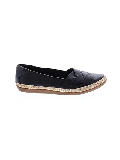 Pre-owned Clarks Flats In Black