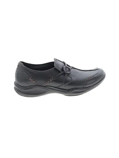 Pre-owned Clarks Flats In Black