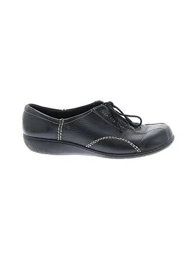Pre-owned Clarks Flats In Black