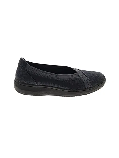 Pre-owned Clarks Flats In Black