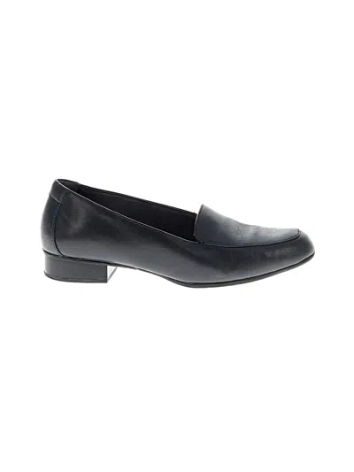 Pre-owned Clarks Flats In Black