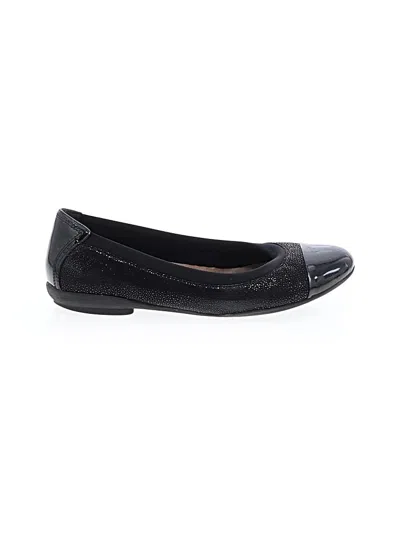 Pre-owned Clarks Flats In Black