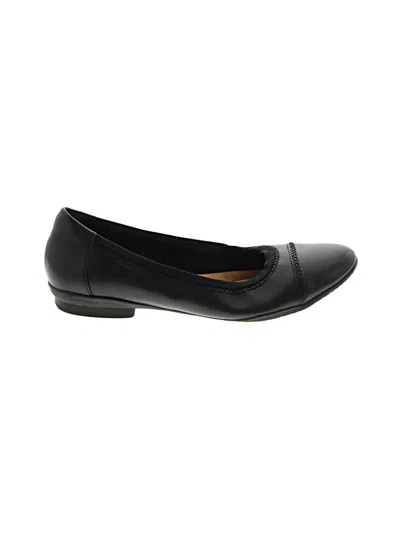 Pre-owned Clarks Flats In Black