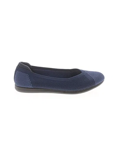 Pre-owned Clarks Flats In Blue