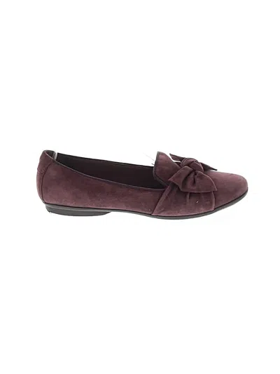 Pre-owned Clarks Flats In Brown
