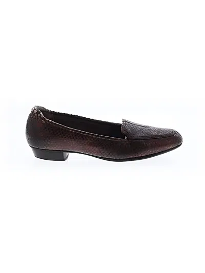 Pre-owned Clarks Flats In Brown