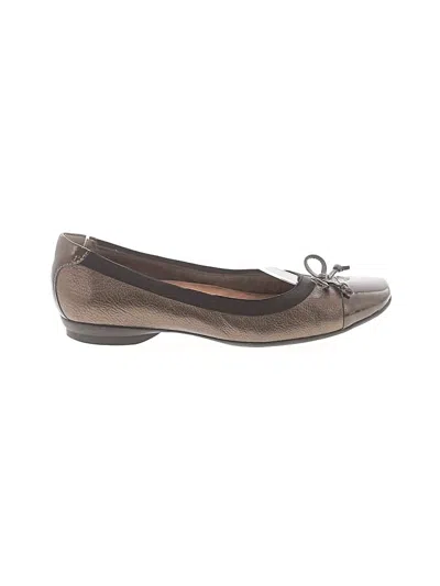 Pre-owned Clarks Flats In Brown