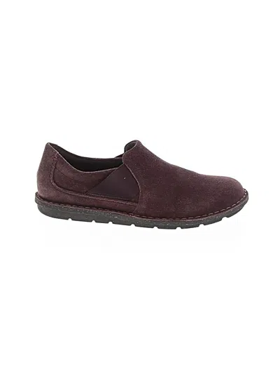 Pre-owned Clarks Flats In Burgundy