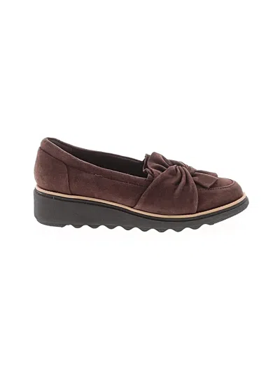 Pre-owned Clarks Flats In Burgundy