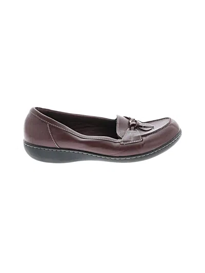 Pre-owned Clarks Flats In Burgundy