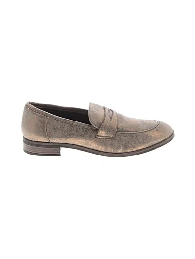 Pre-owned Clarks Flats In Gold