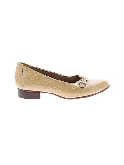 Pre-owned Clarks Flats In Gold