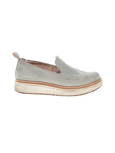 Pre-owned Clarks Flats In Gray