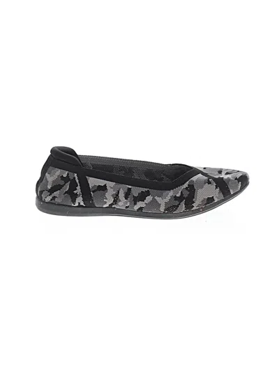 Pre-owned Clarks Flats In Gray