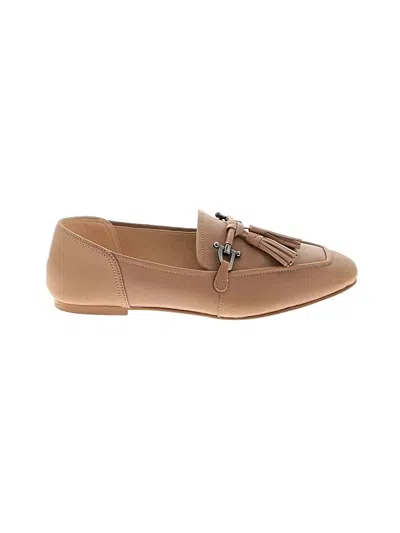 Pre-owned Clarks Flats In Tan