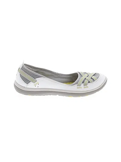 Pre-owned Clarks Flats In White