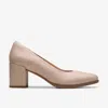 Clarks Freva 55 Court In Beige
