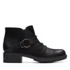 Clarks Hearth Faye In Black Nubuck