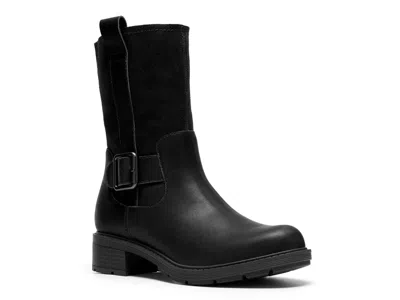 Clarks Hearth Mid Boot In Black