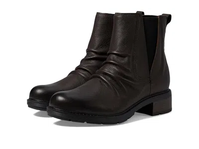 Clarks Hearth Rose In Brown