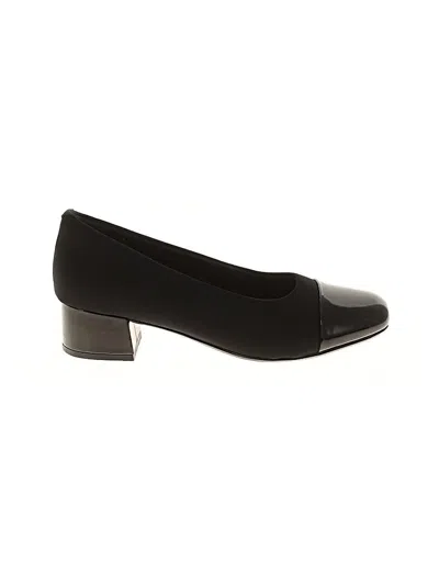 Pre-owned Clarks Heels In Black