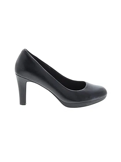 Pre-owned Clarks Heels In Black