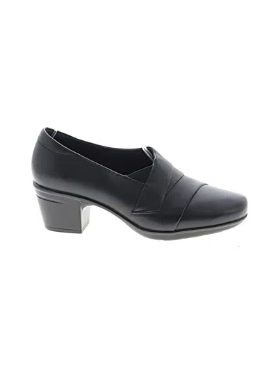 Pre-owned Clarks Heels In Black