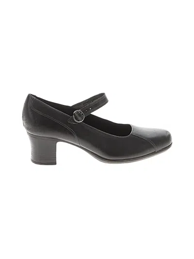 Pre-owned Clarks Heels In Black