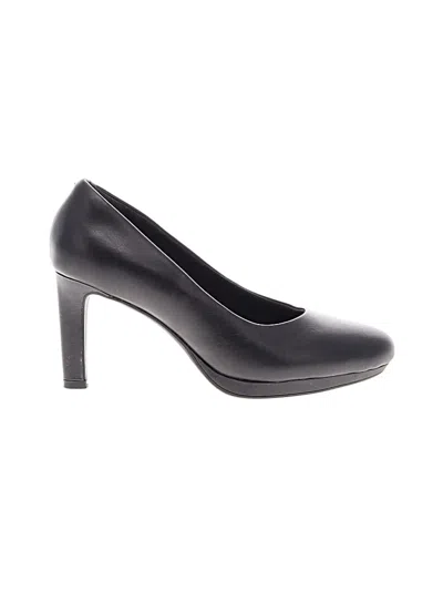 Pre-owned Clarks Heels In Black