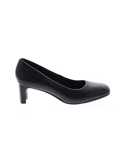Pre-owned Clarks Heels In Black