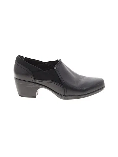 Pre-owned Clarks Heels In Black