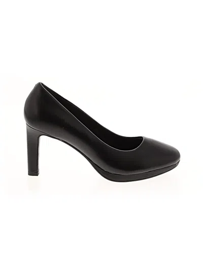 Pre-owned Clarks Heels In Black