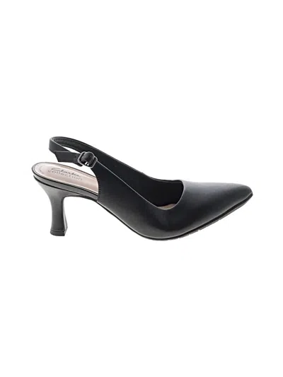 Pre-owned Clarks Heels In Black
