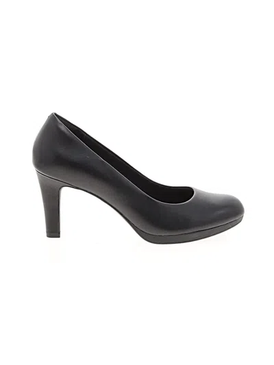 Pre-owned Clarks Heels In Black