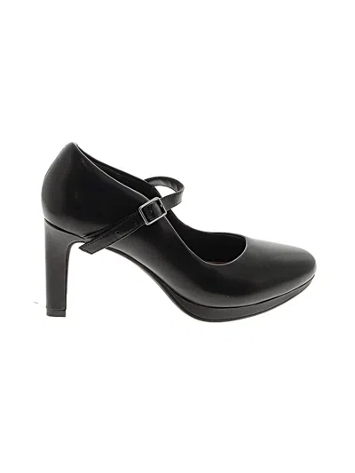 Pre-owned Clarks Heels In Black