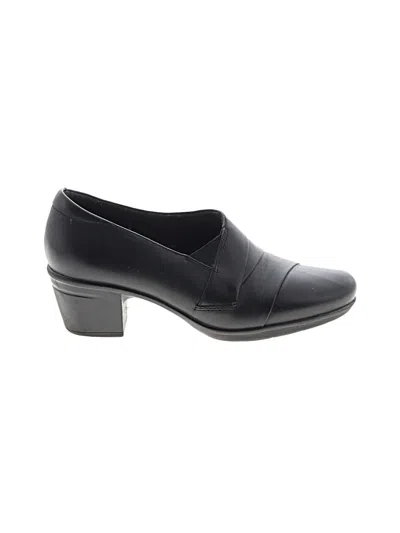 Pre-owned Clarks Heels In Black