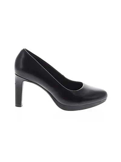 Pre-owned Clarks Heels In Black