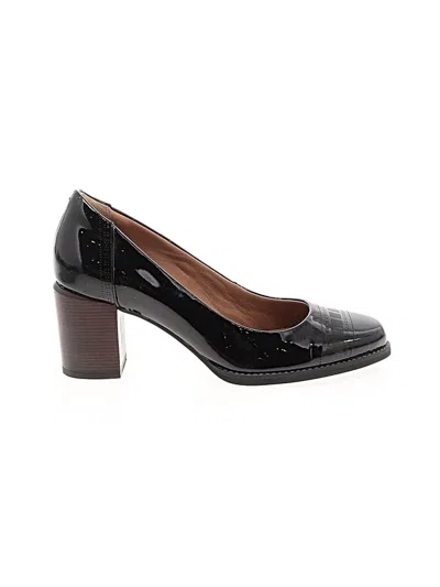 Pre-owned Clarks Heels In Black