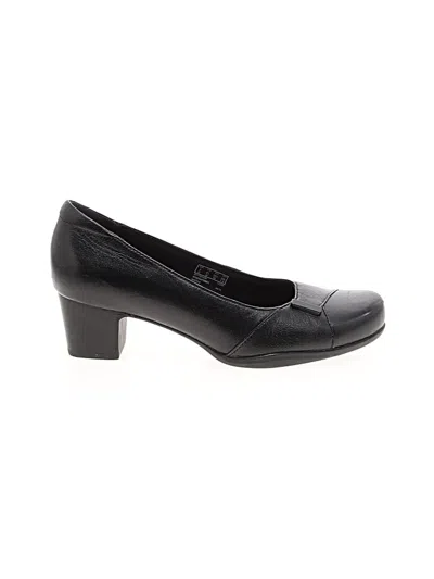 Pre-owned Clarks Heels In Black