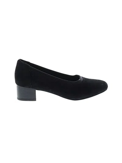 Pre-owned Clarks Heels In Black